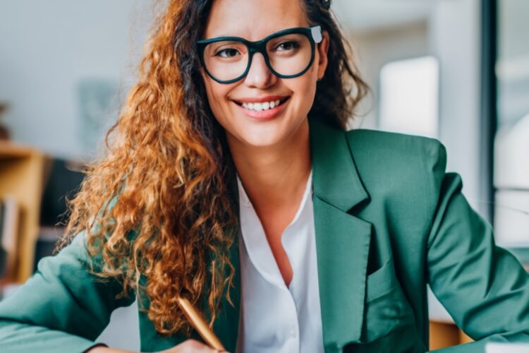 Bagaimana Wanita Bisa Menjadi Arsitek